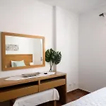 Palm Tree With Pool By Homing Apartamento