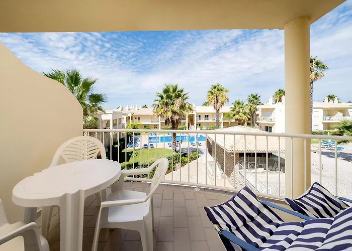 Palm Tree With Pool By Homing * Albufeira